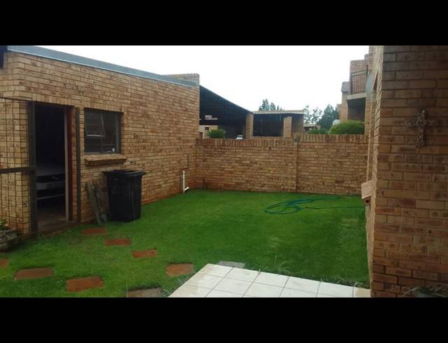2 BEDROOM APARTMENT FOR SALE IN LILYVALE